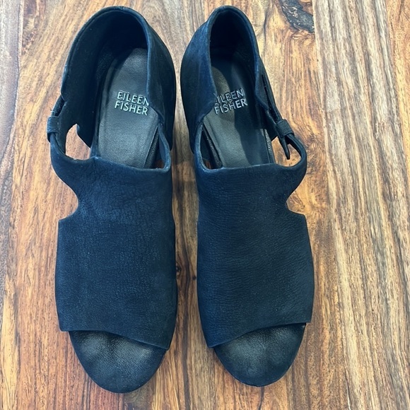 Eileen Fisher Iris Black Tumbled Nubuck Heeled Cut Out Sandal Size 8.5 - Picture 5 of 12